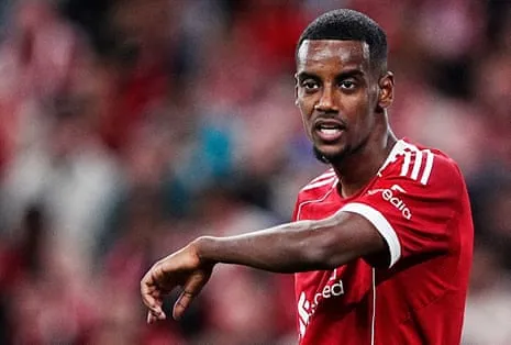 Alexander Isak's Debut Brings Glamour Amid Evident Rust