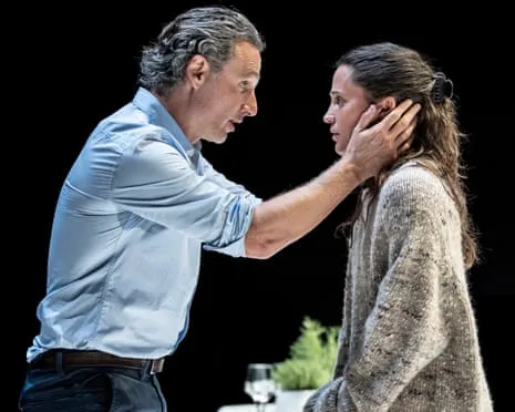 The Lady from the Sea Critique – Andrew Lincoln Headline a Magnificent Modern Take